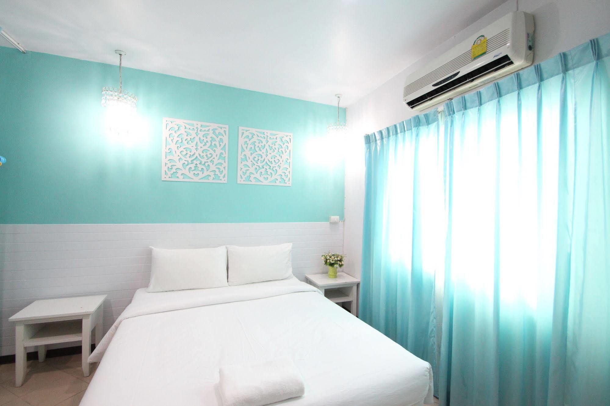Preme Hostel Bangkok Eksteriør billede