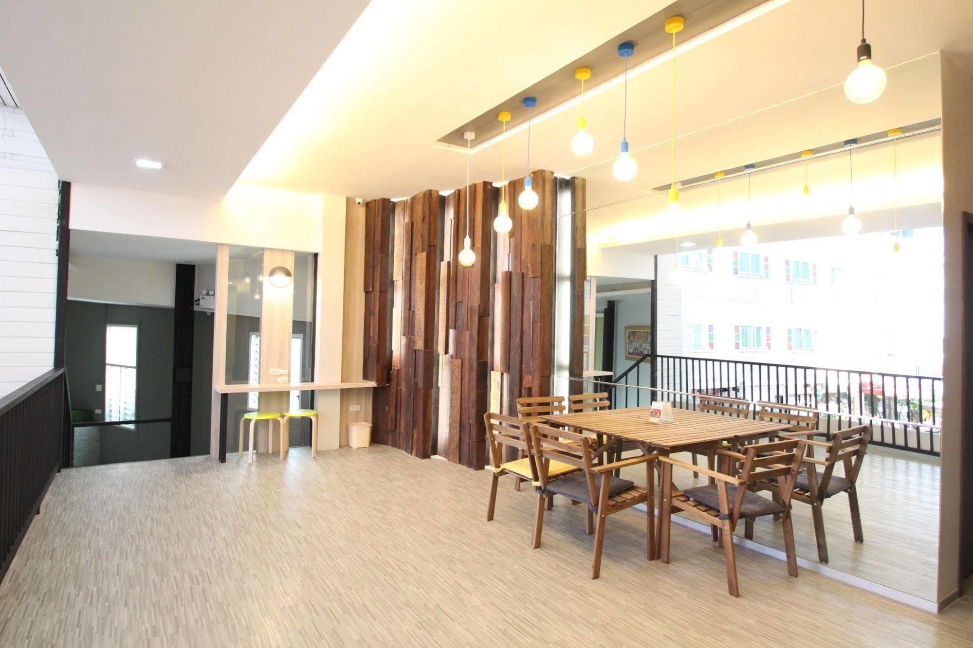 Preme Hostel Bangkok Eksteriør billede