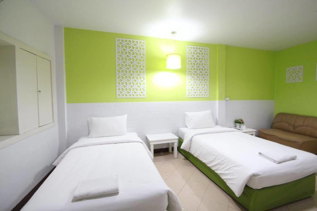 Preme Hostel Bangkok Eksteriør billede